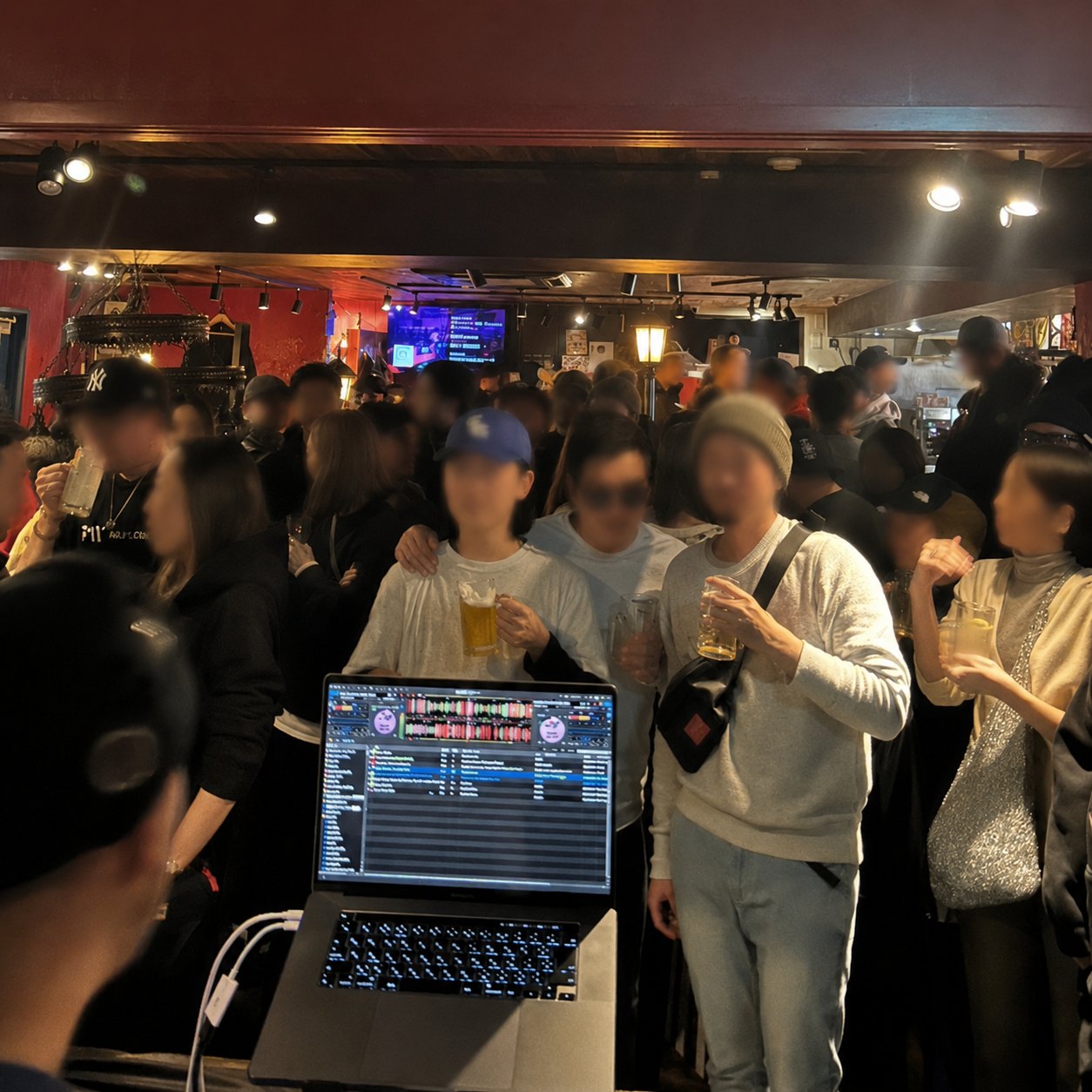 Few主催イベント Floors の会場